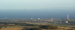 I used to think the lone wind turbine in Methil was enormous. Not any more! It’s dwarfed by Samsung’s new prototype, which is set be the biggest in the world at almost 200m from base to tip. That’s higher than most of the skyscrapers in London!!
Now,...