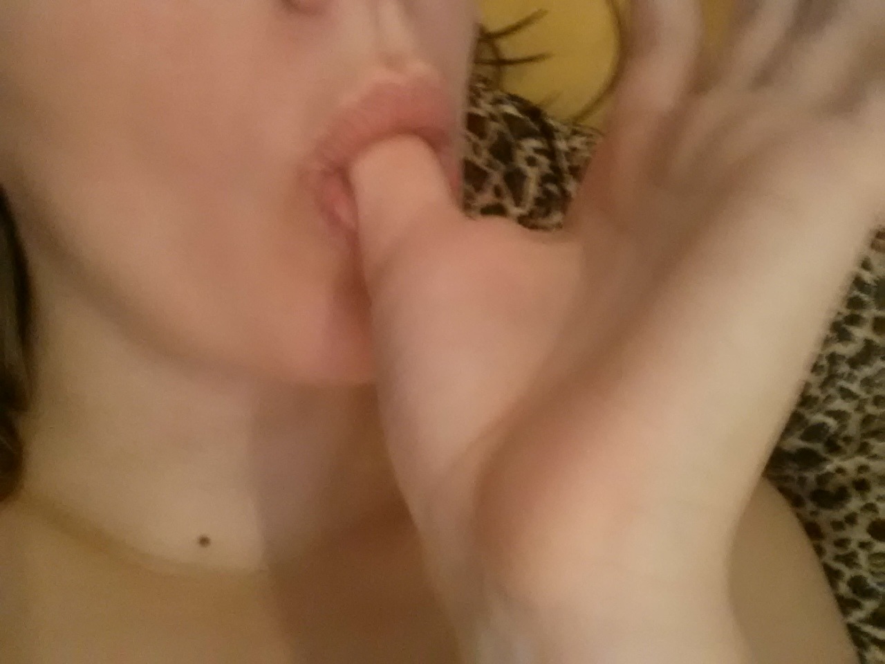 prissydicks:  So I had some alone time before heading off to class and I taste nice