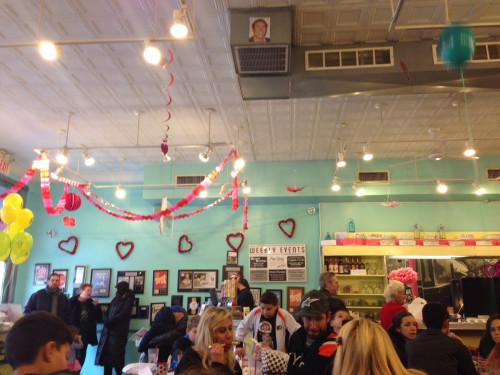 stunningpicture:  At a restaurant when I look up and see this…