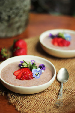 beautifulfoodisamust:  Chia Berry Mousse