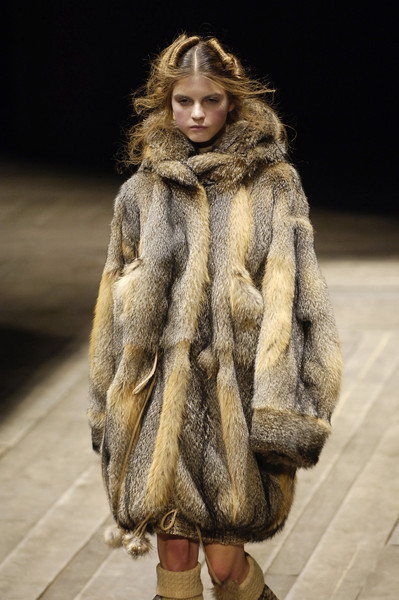 aleworldaddict: Alexander McQueen F/W 2006
