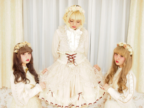 Antique Doll Inspired Fashion by Indie Japanese Label Priere Published a short profile of independen