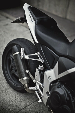 carbonandfiber:Honda CB1000r