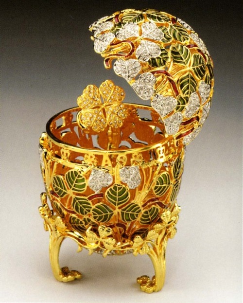 cair–paravel:Fabergé Clover Leaf egg, 1902.