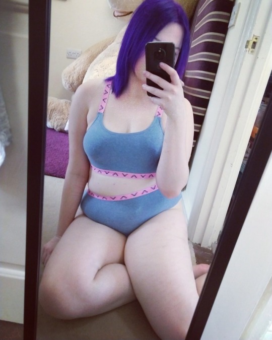notyourprincess98:  If I fuck myself in my gym wear does that count as a work out??