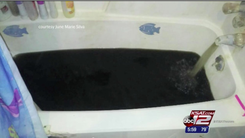 heartonhasleeve:   sourcedumal:  think-progress:  ‘Black Sludge’ Pours Out Of Texas Town’s Faucets Days After FBI Arrests Nearly Every City OfficialOily black liquid is coming out of residential faucets in the rural Texas town of Crystal City, and
