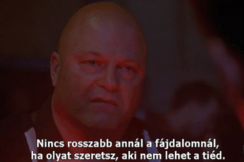 Mindenki...