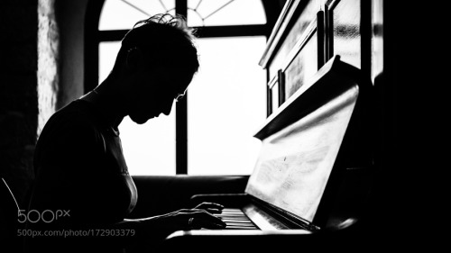 The pianist - Isernia, Italy - Black and white photography by pixael