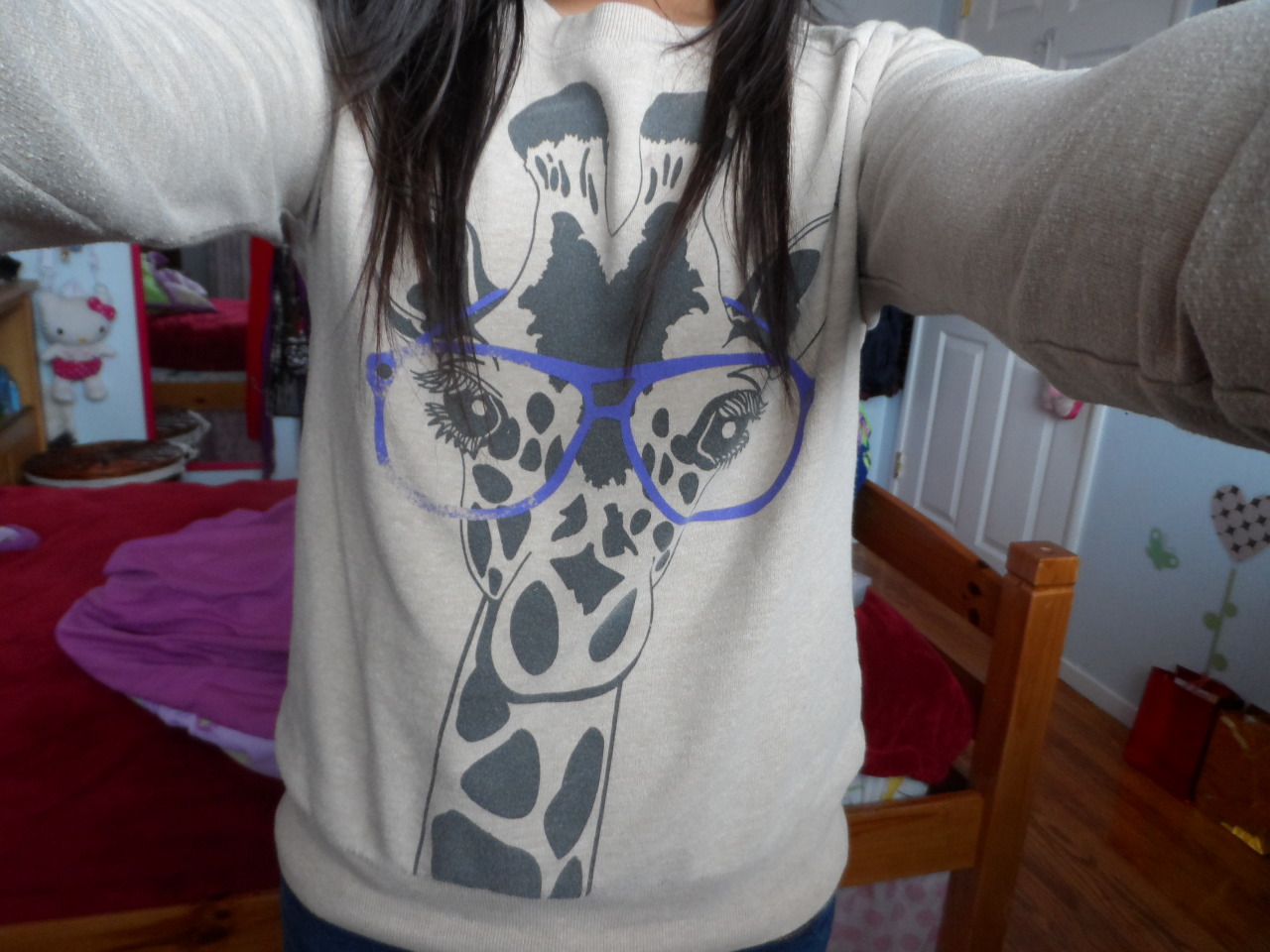 awkwardk4te:  3lectric-f4ult:  My favorite sweater just because there’s a giraffe