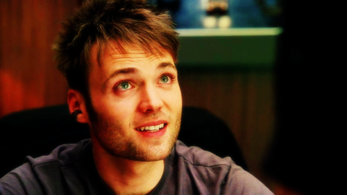 subjectzeroslips:  seriously look at this cutie jesus christ  he’s even cuter with