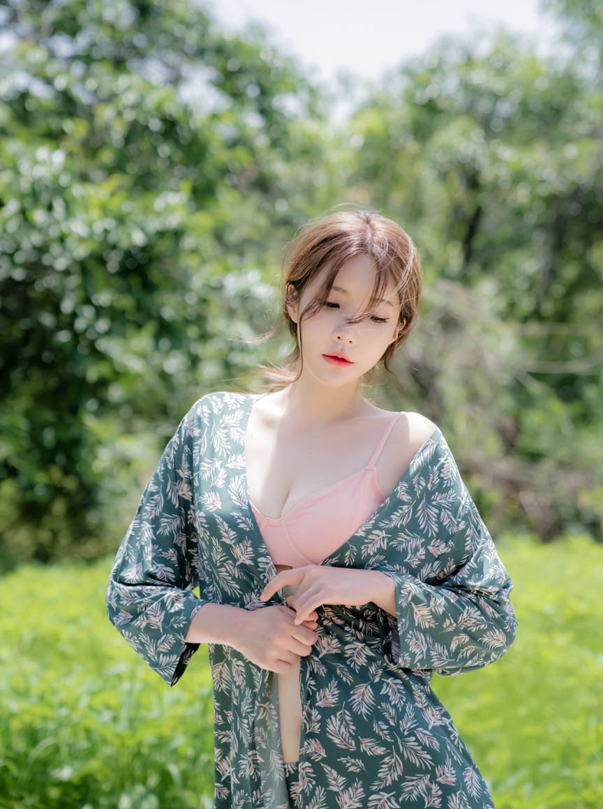 girl-map:  Yoo Gyeong - Swimsuit (1130)
