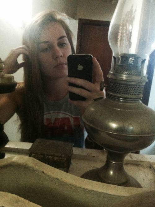 cant-thinkofanythingclever:  selfie 4 anon
