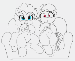 pabbley: Topic was - Friendships, Friend shipping? Panko and Dashu here having an evening of *s m a s h*  c: