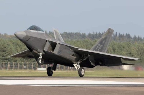 planesawesome:“Rabid” Raptors from the 94th FS during a detachment to Lakenheath,UK