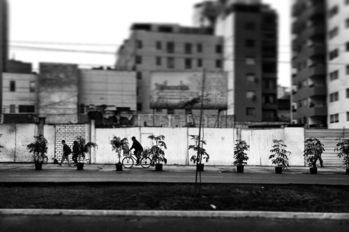 Minimalismo. Lima. - - - - - - - #HCSC_street #lacalleesnuestracolectivo #bcncollective #everydayper