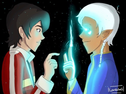 Some quality Klance content for my Healing Pod AU. Figured out how to make lance’s powers glow more 