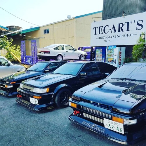 nozarashi86:I think @tecarts1 is my favorite garage and works shop in the world.#DreamBig #Goals