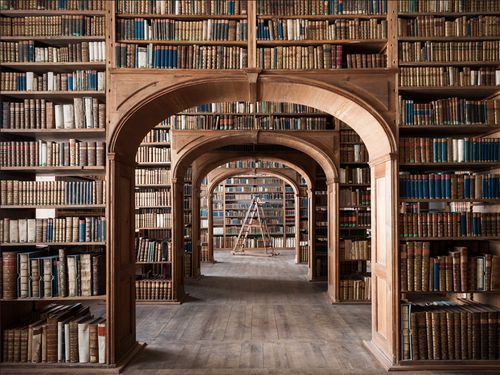 the-venus-of-the-21st-century:  Oberlausitzer Science Library in Görlitz (via Pin