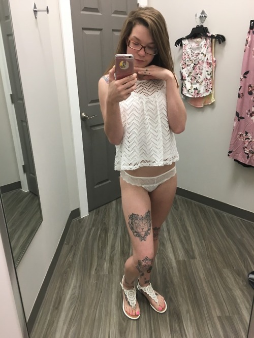 theserenitykay:   Private Blog | Chaturbate | AmateurPorn | ManyVids | Twitter |   