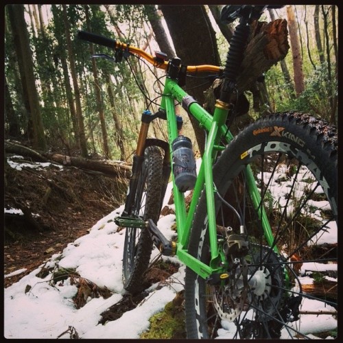 kuyangmtb:  snow? ride. #chromag #trailride