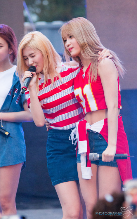 osmomosis:   엘시 ☆ do not edit!  (1, 2) 