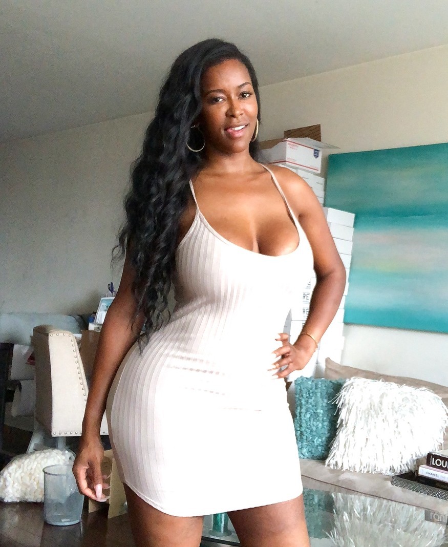 kingjazziedad:  DeliciouslySexy. CurvyLicious. Busty'Loose Mami.Ms Iam_Bourne ❤️
