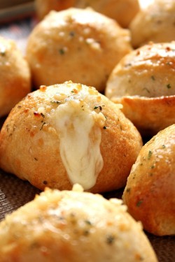 foodffs:  Easy Garlic Cheese Bombs Recipe Really nice recipes. Every hour. Show me what you cooked!