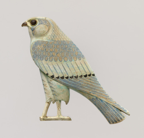 aleyma:
“Horus falcon inlay, made in Egypt in the 4th century (source).
”