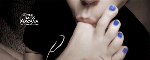 themissarcana:  footfetishallstars:  It’s Monday, December 1st. Time to crown a