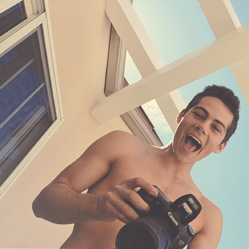 dylan-minnette:  30/100 pictures of Dylan O’Brien   Have my babies ?