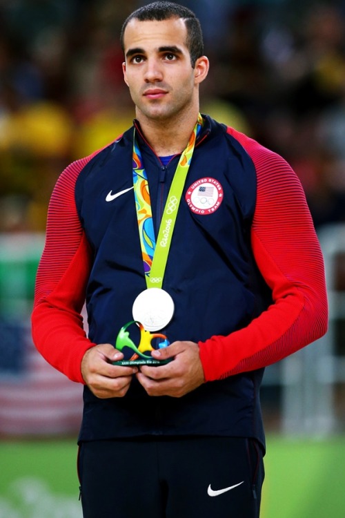 XXX vispreeve:   gymnast: Danell Leyva    photo