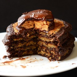 thecakebar:  Peanut Butter Cup Pancakes