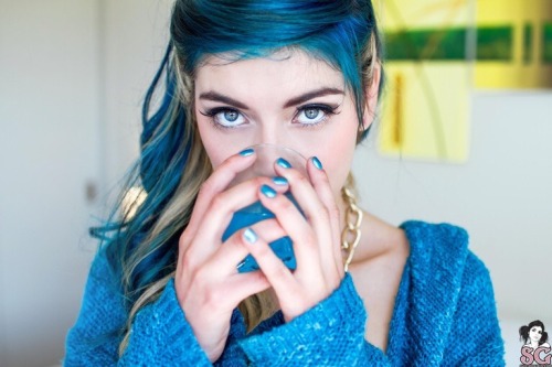 dimeliveswithin:  Holy shit her eyes