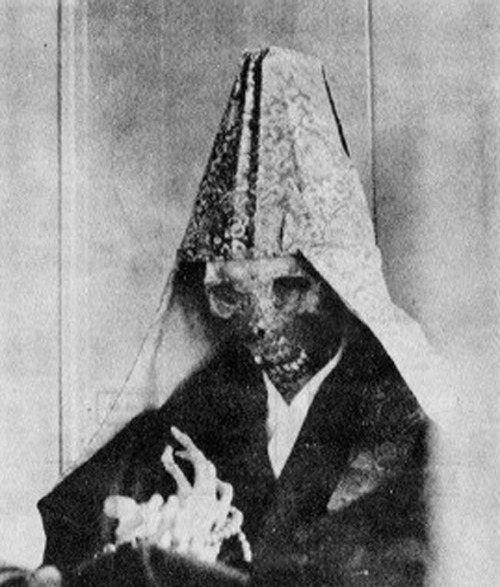 emperor-erebus: remnantsofwhatoncewas: Slow death: Sokushinbutsu (即身仏) - the art of Self-m