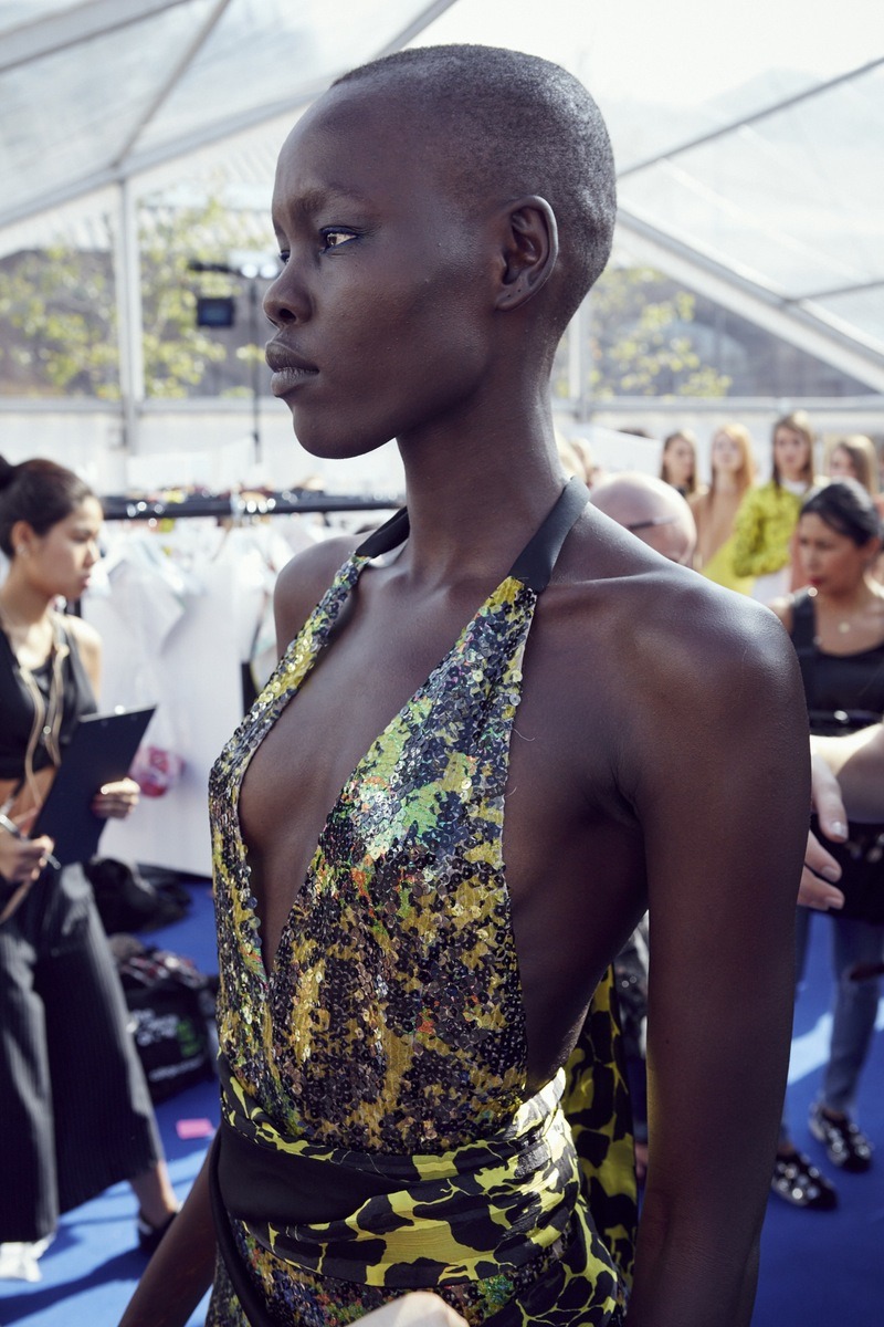 nastty:  Damaris + Grace @ Jonathan Saunders!