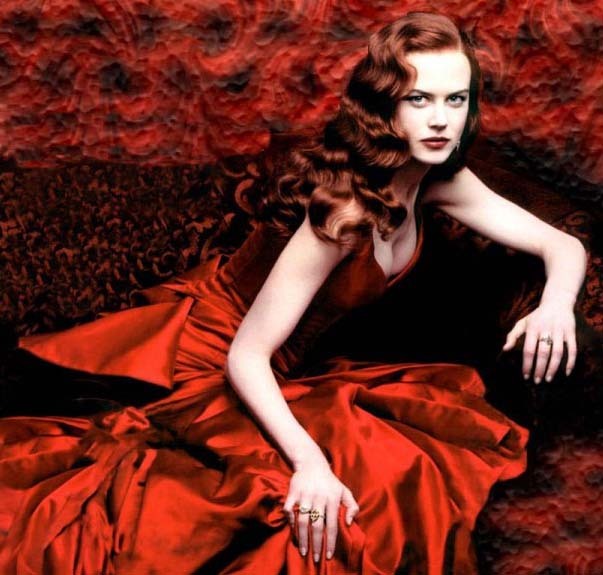 ohthentic:  costumefilms:Moulin Rouge (2001) - Nicole Kidman as Satine wears a red