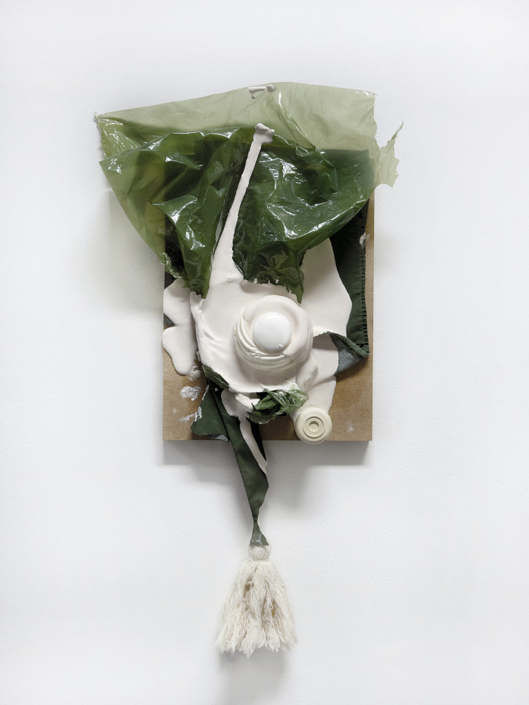 darksilenceinsuburbia:  Maria Georgoula  sovietgoth i see you making art similar