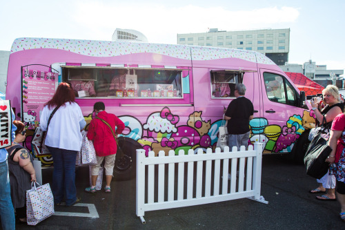 XXX kawaii-i:  Back of the Hello Kitty Cafe Food photo