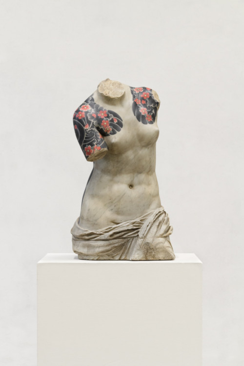 the contemporary sculpture of Fabio Viale