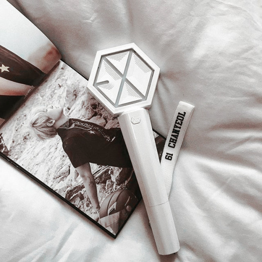 Featured image of post Exo Lightstick Wallpaper Tumblr Check out our exo lightstick selection for the very best in unique or custom handmade pieces from our night lights shops