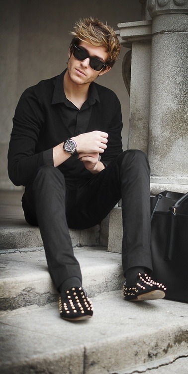 heliogabalusene:  Fabulous shoes.