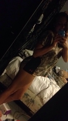 eatyour-hearttoutt:  My ass &amp; camo. 2 of my favourite things 😍