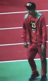 guys-with-bulges:  Korean rapper Himchan wanted to reach for his peenee for some