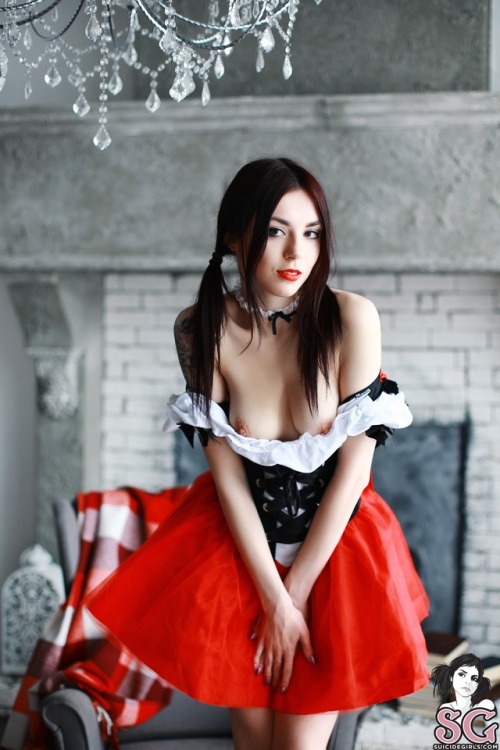 nakedsuicidegirls:  Ariel - The Red Riding Hood’s Story