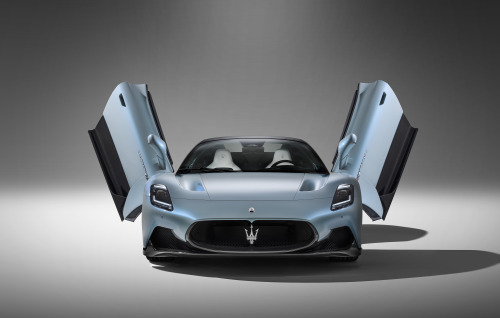 First look: The Maserati MC20 Cielo The MC20 super sports car, now also a spyder: Maserati presents 