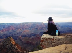 freelovemovement:  desertfoxx:That one time I ran away and went on a road trip all by myself through 4 different states. Drove all night and arrived at The Grand Canyon just in time to watch the sunrise.   this is just… breathtaking