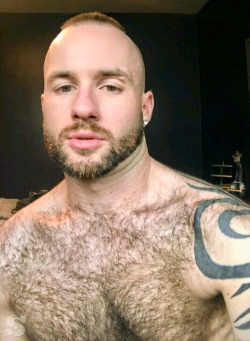 scruffyscruffies:  King Justin XXX 33y/o