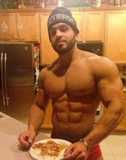 londonboy45:  &ldquo;Chicken and rice?  That’s all?&rdquo; I asked.  &ldquo;Does it look like I’m starving, bro?&rdquo; was his only response.