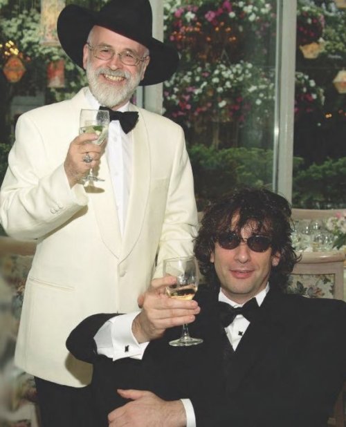 Hmmmthis Is The Picture Terry And Neil Put Into My Version Of Good Omens. Me Thinks They Were Trying