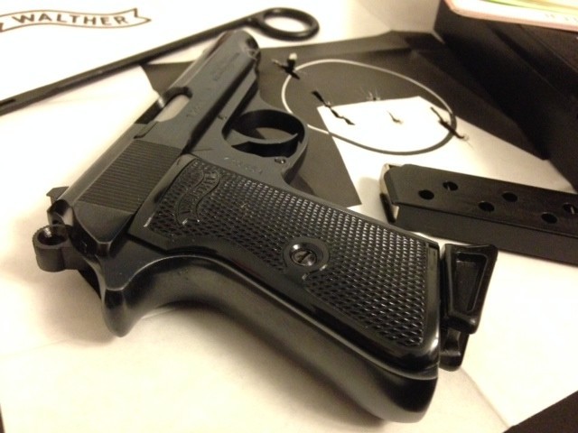 gunrunnerhell:  Walther PP Not to be confused with the more famous PPK, the PP was